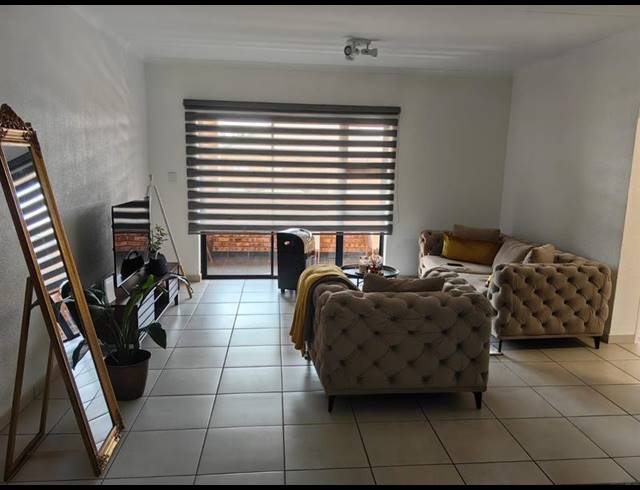 3 BEDROOM TOWNHOUSE FOR SALE IN RAVENSWOOD